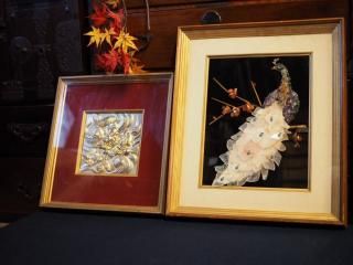 木彫り三段飾り棚 花とリーフ アジアン レトロ 格好よ