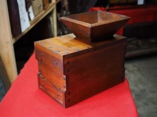 【茶箪笥】木製　和家具　収納棚　違い棚　時代箪笥　昭和レトロヴィンテージ◎ 茶箪笥】木製 和家具 収納棚 違い棚 時代箪笥 昭和レトロ