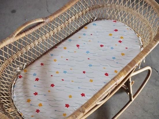 ラタン製二段造りのベビーベッド ゆりかご 昭和中期 古録展 送料別 I