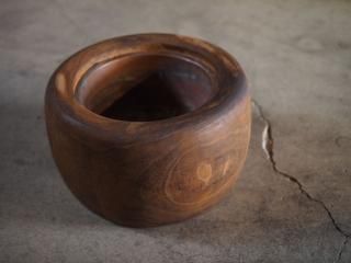 アンティーク　火鉢　昭和　木製台座 アンティーク 火鉢 昭和 木製台座 大型 - メルカリ