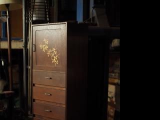 【在庫整理価格】昭和レトロ　木製　茶箪笥　戸棚 2025年最新】昭和 茶箪笥の人気アイテム - メルカリ