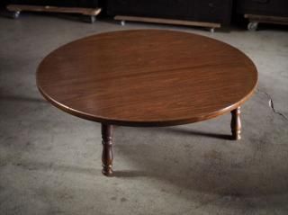 <img class='new_mark_img1' src='https://img.shop-pro.jp/img/new/icons5.gif' style='border:none;display:inline;margin:0px;padding:0px;width:auto;' />飛騨家具 オールドキツツキ デコラ調天板ローテーブル 昭和中期 古録展  送料別  Lサイズ 中古 品番F45101