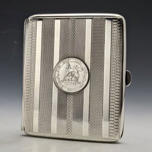 1904年 英国アンティーク 銀貨装飾 純銀シガレットケース 121g William Neale