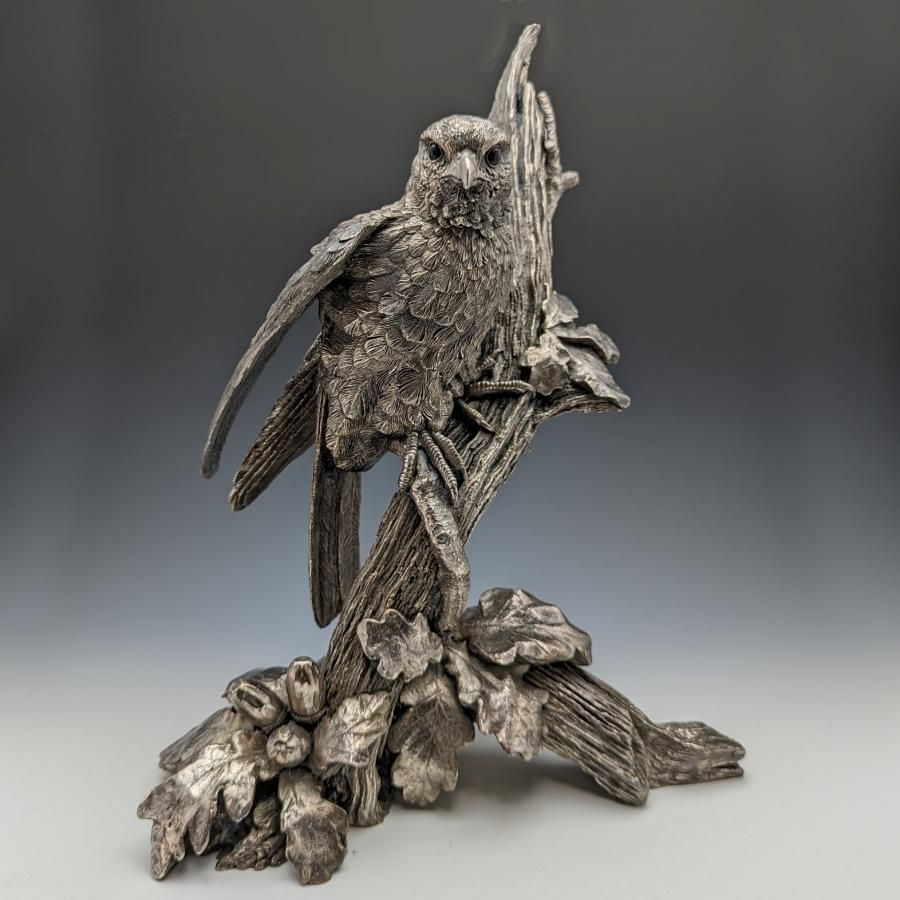 銀製 フクロウと女性の彫刻コイン