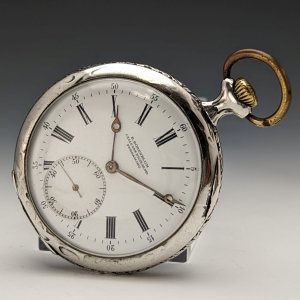 アンティーク 動作良好 スイス PRIVILEGE ボーリング彫刻 銀側 懐中時計