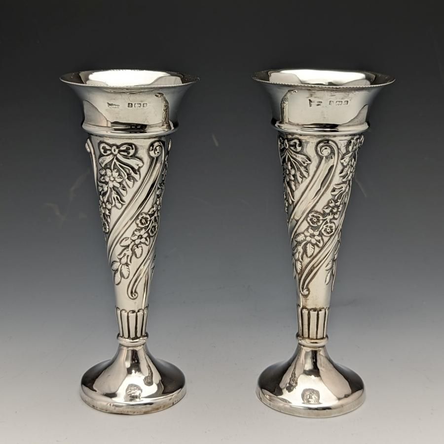 1900年 英国アンティーク 純銀製 花瓶 一輪挿しペア 121g Walker Hall 1900年 英国アンティーク 純銀製 花瓶 一輪挿しペア 121g Walker Hall