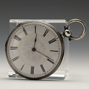 アンティーク スイス製 レディース懐中時計 動作良好 フローラル彫刻銀側ケース 鍵巻き
