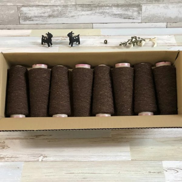 尾州の織糸 ウール糸8本セット ネップ入りチョコレートブラウン #600　太さ1/3.8 100g 織り糸 編み物 縫製 手縫い 素材　グラン オリジナル
