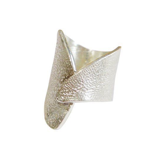 fin the stingray ring