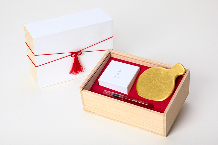 伊勢半本店 小町紅 ギフトセット giftwrapping - 伊勢半HD【公式】 伊勢半 紅 オンラインショップ