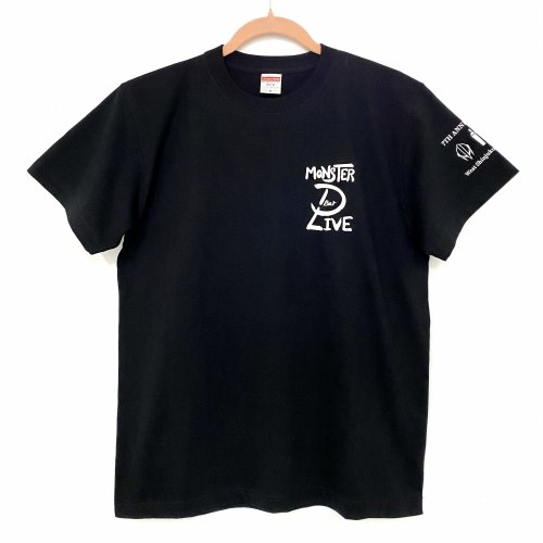 <img class='new_mark_img1' src='https://img.shop-pro.jp/img/new/icons33.gif' style='border:none;display:inline;margin:0px;padding:0px;width:auto;' />MONSTER DLIVE 7th Anniversary T-shirt