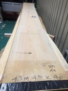 桧（ヒノキ）一枚板・無垢板特集のページです。| 一枚板テーブル 通販