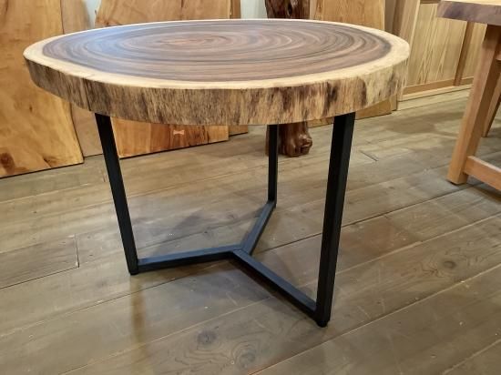 【美品】無垢材 ローテーブル 北欧家具 アイアンレッグ 丸テーブル 美品】無垢材 ローテーブル 北欧家具 アイアンレッグ 丸テーブル