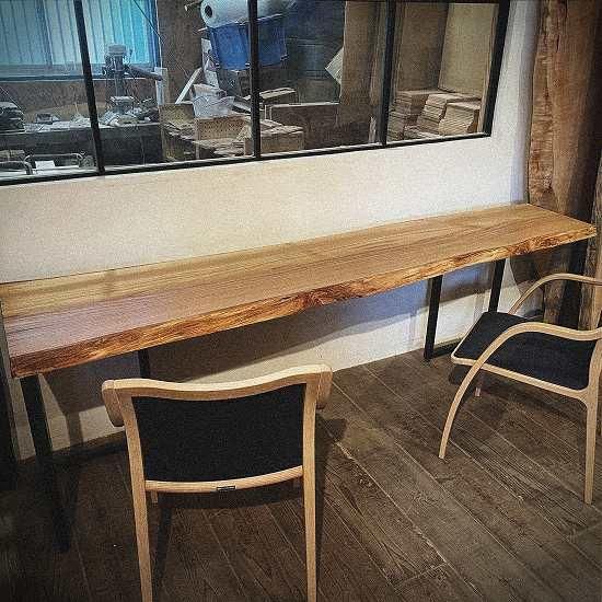 栗一枚板・無垢板特集のページです。| 一枚板テーブル 通販