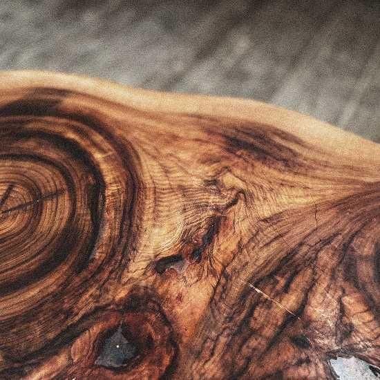 無垢テーブル。楠の木、一点物 天然木 東京 新宿 東五軒町展示 楠（くすのき）材 一枚板 セール｜一枚