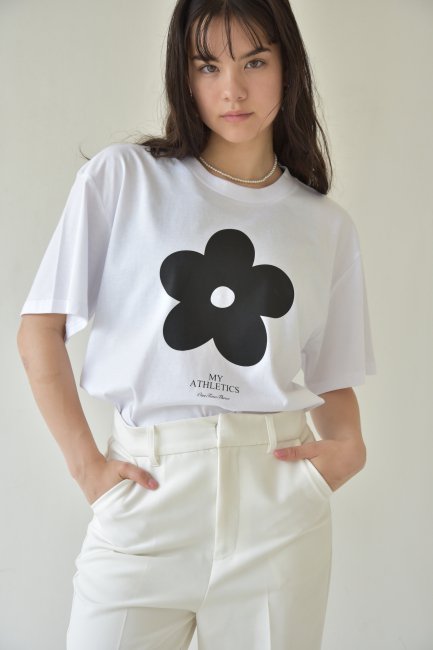 Flower Drop Box Tee Shirts - White