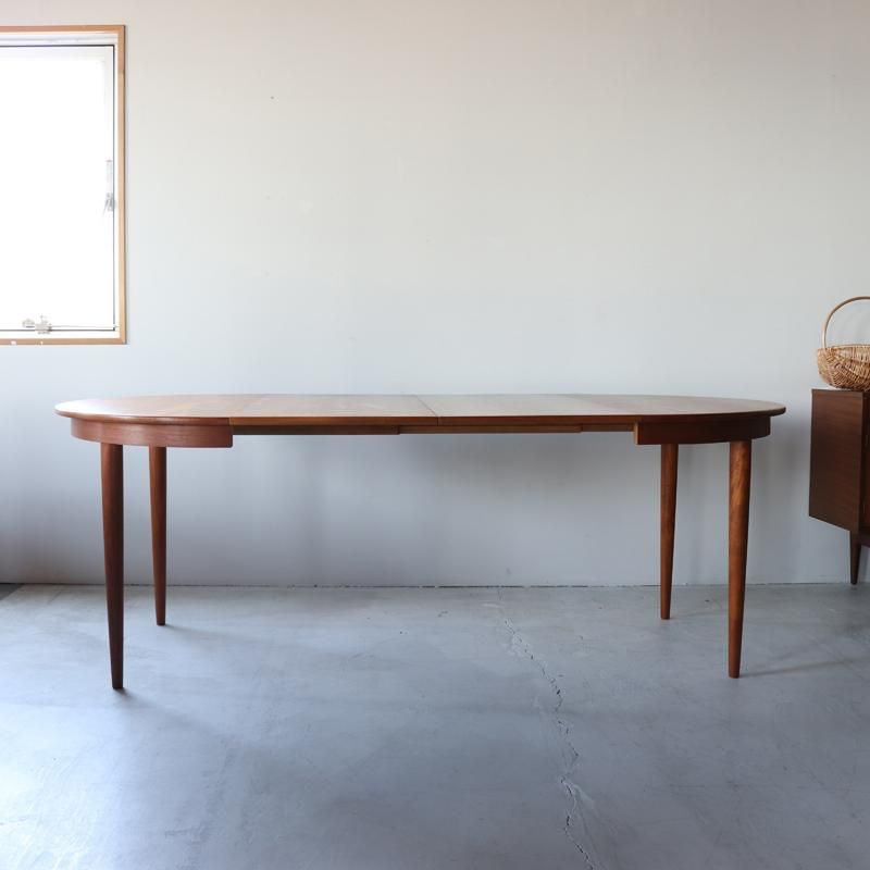 ヴィンテージ家具 / ラウンドテーブル/ダイニングテーブル ヴィンテージ家具 / ラウンドテーブル/ダイニングテーブル