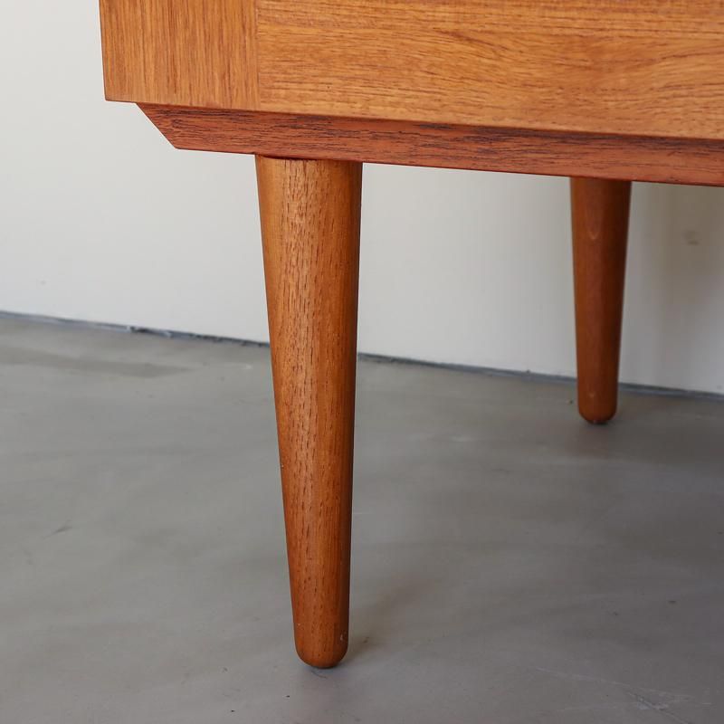 ヴィンテージ家具 / キャビネット / 北欧デンマーク -丁寧な