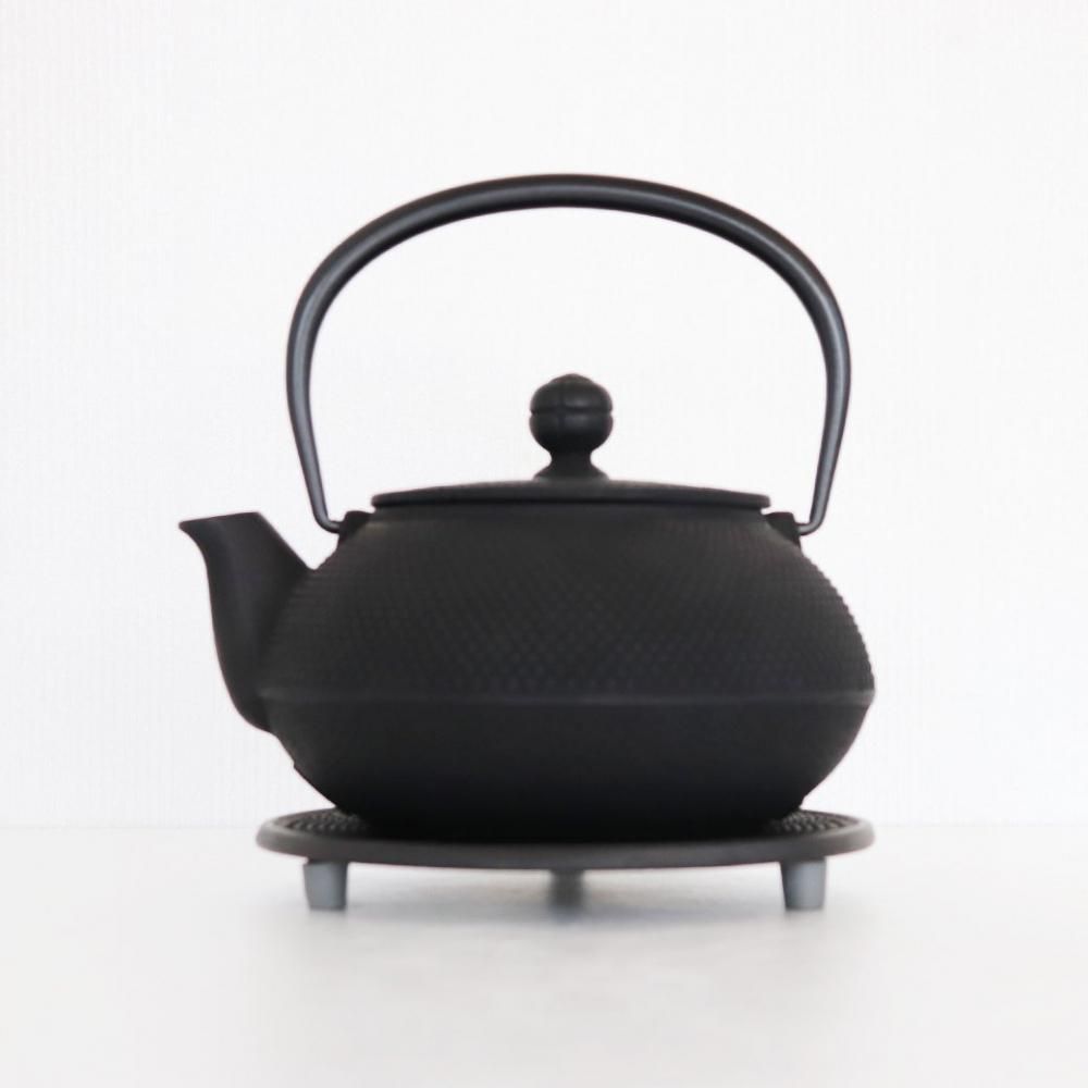 岩鋳 / 南部鉄器 / 急須 / 5型アラレ - 丁寧な暮らしの店|三島 岩鋳 / 南部鉄器 / 急須 / 5型アラレ - 丁寧な暮らしの店|三島