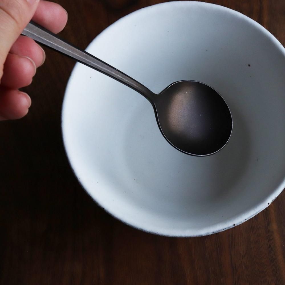 96 / KURO / スープスプーン / ざらざら - 丁寧な暮らしの店｜三島家具