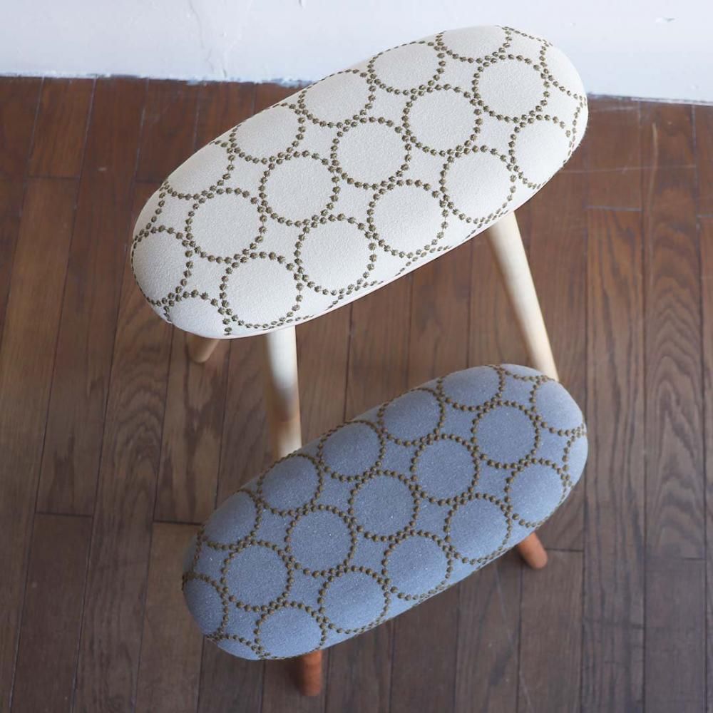 三島家具 ミナペルホネンの生地を使ったちょい掛けスツール coupe （コッペ） 三島家具オリジナル｜ちょい掛けスツール /dop tambourine｜三島