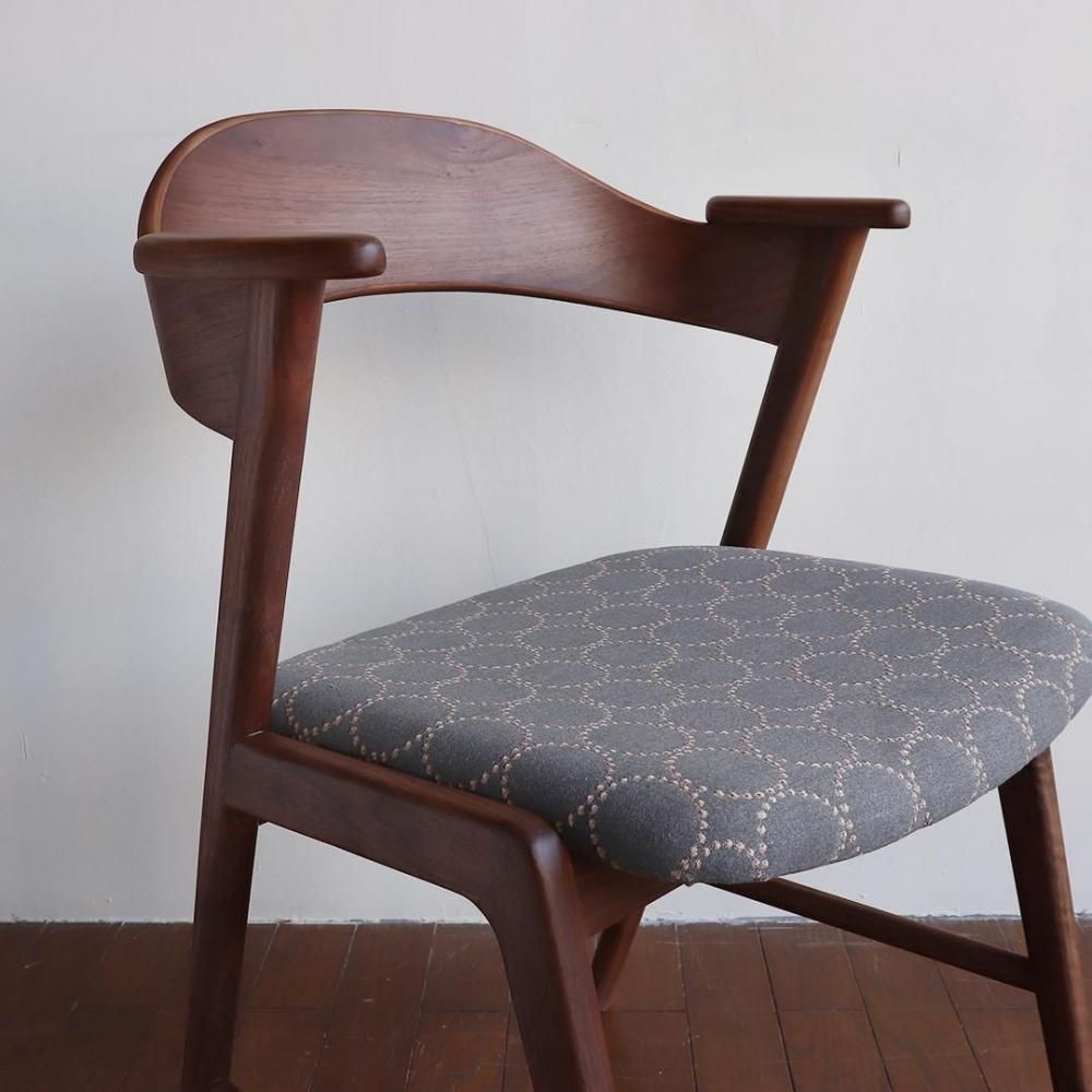 HENダイニングチェア/tambourineイエロー｜三島家具オンライン