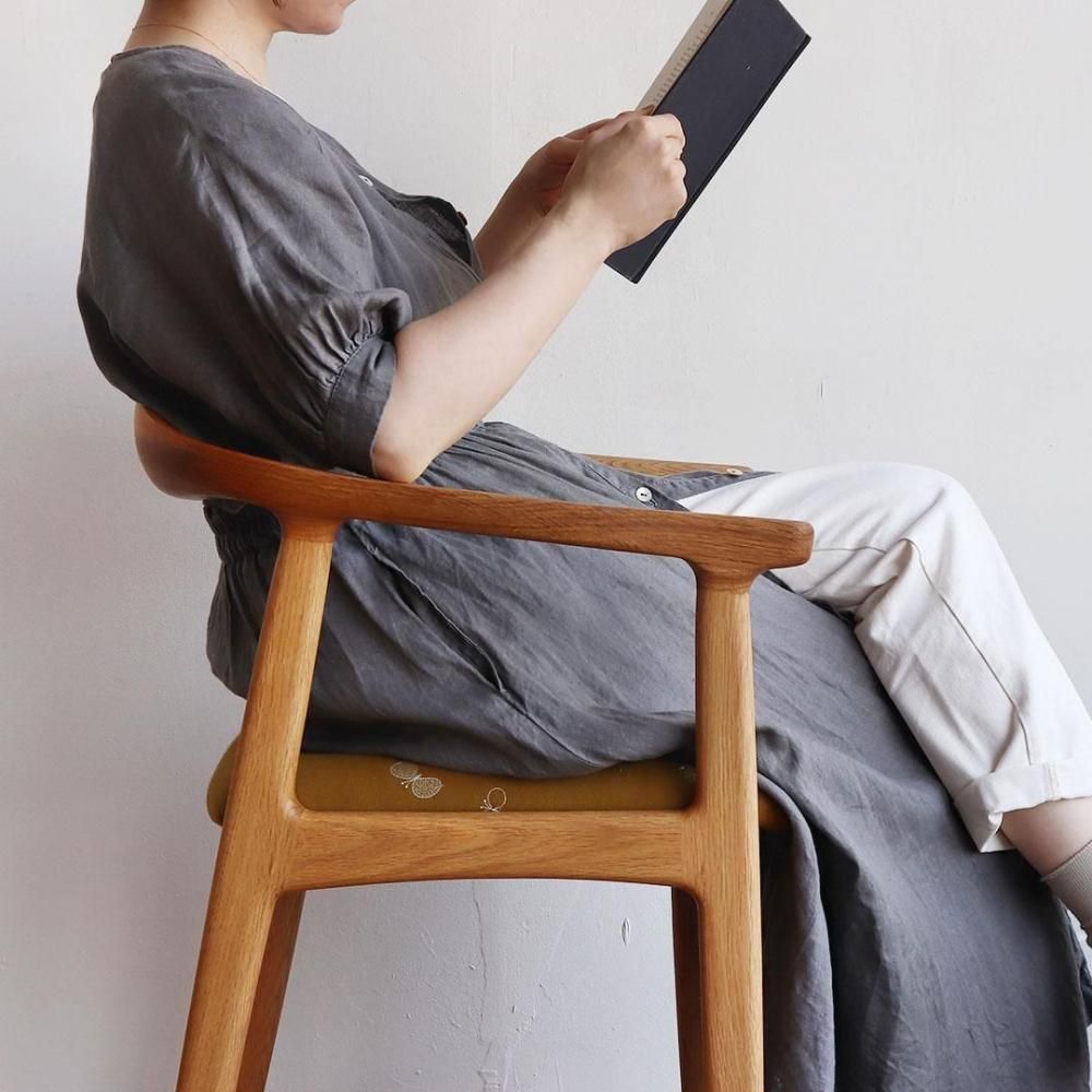 オメガ / アームチェア / ミナペルホネン dop｜三島家具オンラインショップ