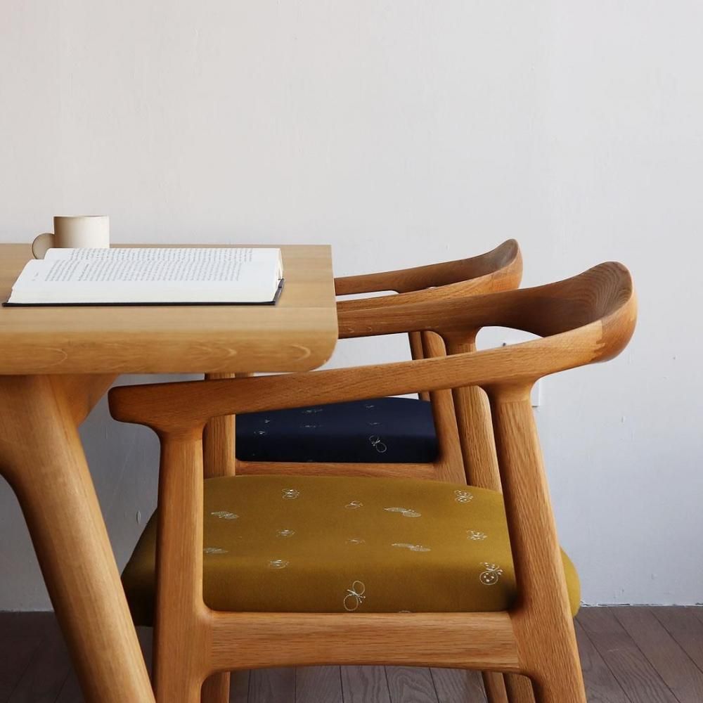 オメガ / アームチェア / ミナペルホネン dop｜三島家具オンラインショップ