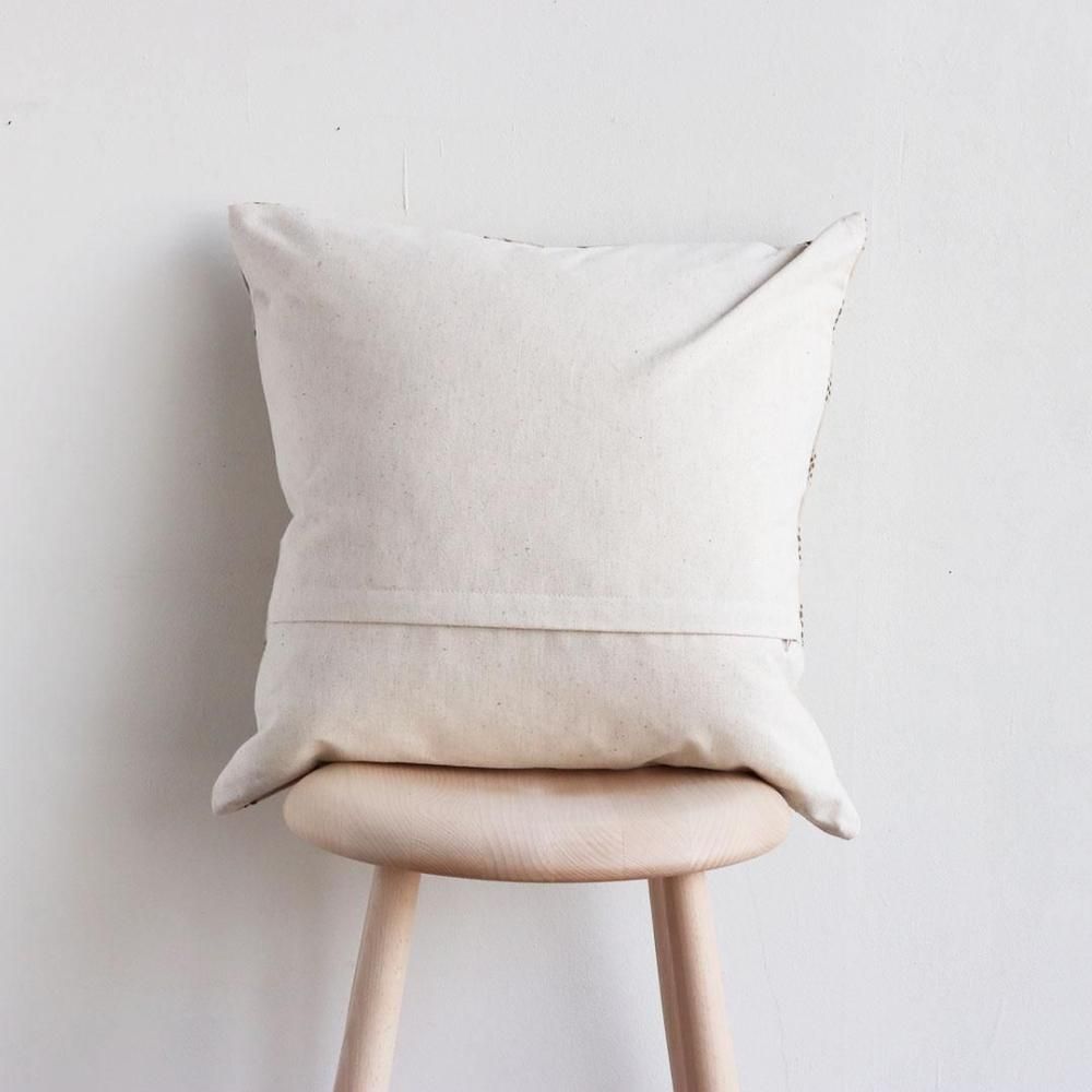 新作｜クッションカバー/45×45cm/三島家具オリジナル/グレー・エクリュ