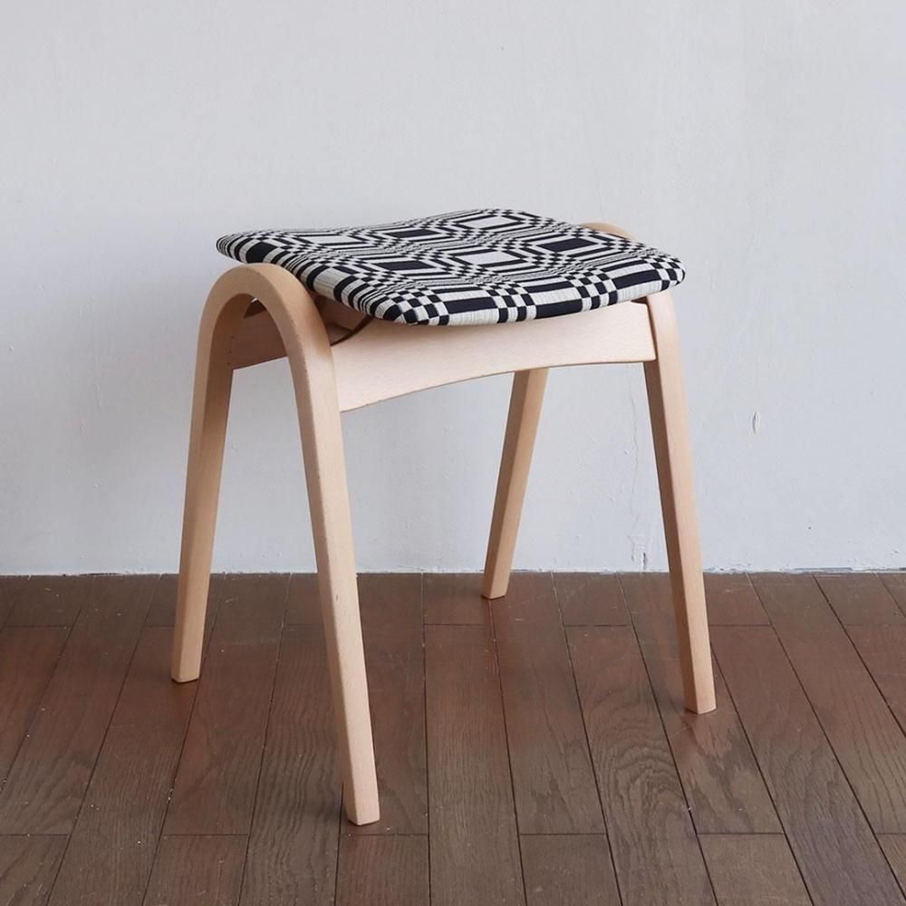 三島家具別注 秋田木工スツールNo.202 - 丁寧な暮らしの店｜三島