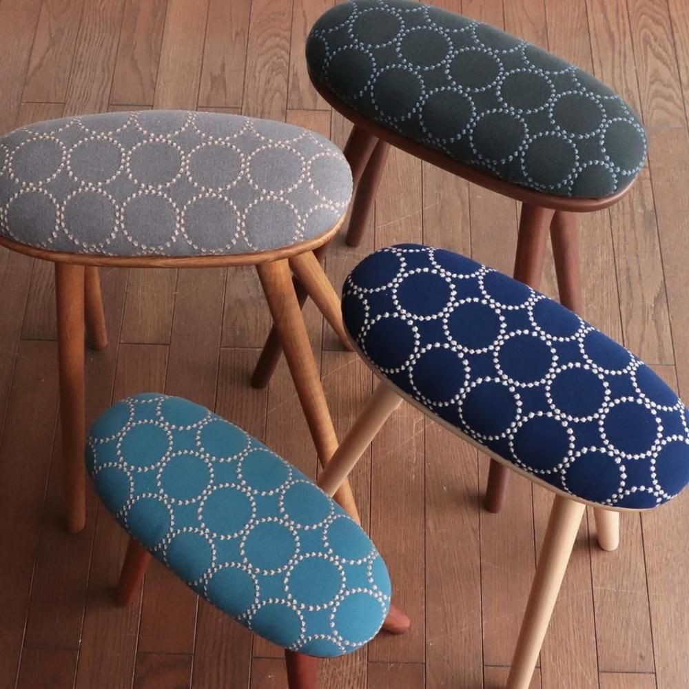 三島家具　ミナペルホネン　スツール　コッペ 40脚限定生産！約半世紀前のチーク材にミナ ペルホネンの生地を張った