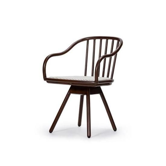 RESORTIR TWENTY-FOUR SEVEN ARM CHAIR