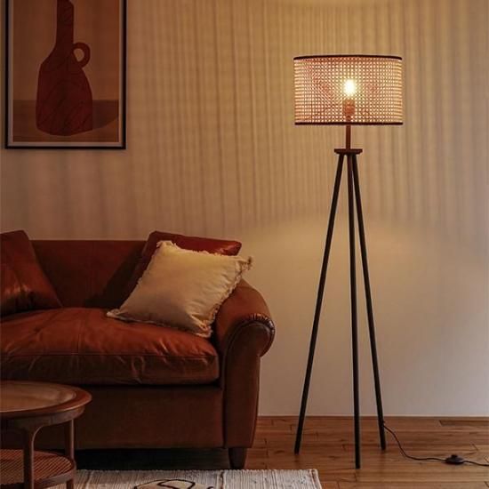 ecruxeHEMMING FLOOR LAMP