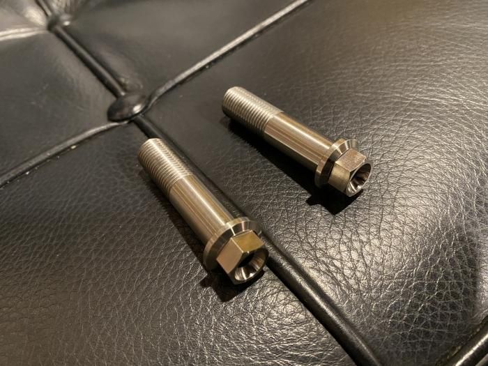 MV AGUSTA F4 スイングアーム エキセンボルト 2本SET - モトサイ