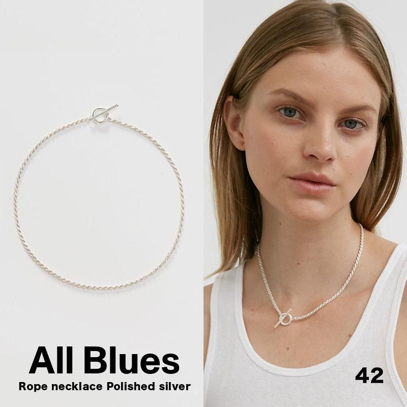 all blues rope necklace