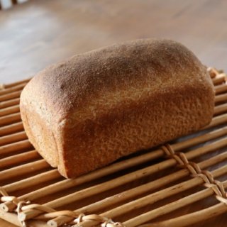全粒粉100％食パン