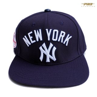 【送料無料】PRO STANDARD NEW YORK YANKEES SNAPBACK CAP【NAVY】