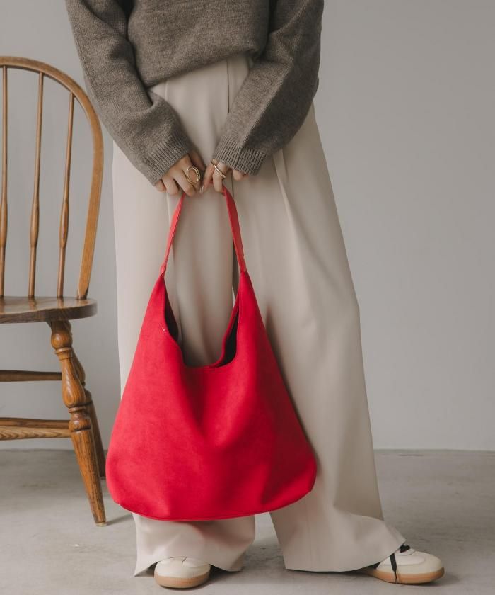 赤 スエード ショルダーバッグ 赤 スエード ショルダーバッグ レディースのバッグ（レッド/赤色系
