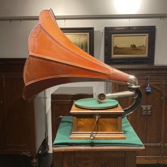 蓄音機 スタンダード・トーキングマシーン・モデルA