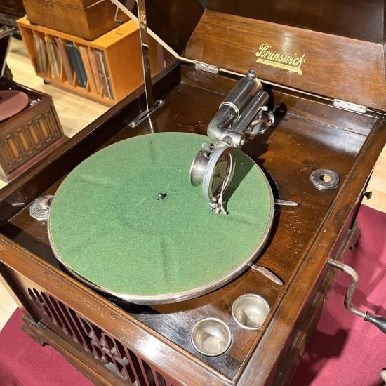 卓上型蓄音機Brunswick Model105