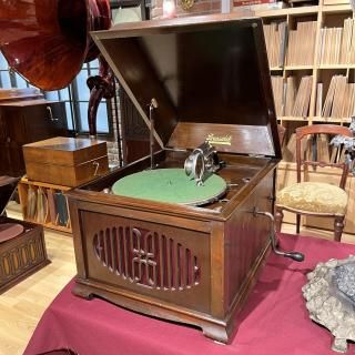 ߲Brunswick Model105