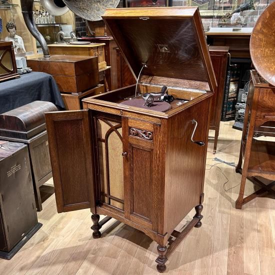 フロア蓄音機 HMV163(オーク仕上げ) | レトロ蓄音機 - 蓄音機とSP