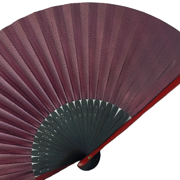 付下げ 刺繍 扇子 四角 染分け 黒色 縮緬 K-5326 名古屋黒紋付染アルミ扇子「KOKUSEN」 | JTBのふるさと納税