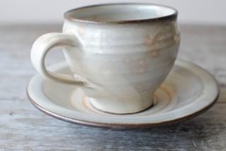 柳宗理 手付カップ 高浜焼 寿芳窯 白磁 コーヒーカップ 民藝 ソーサー