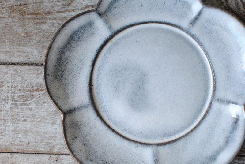 丹波焼　清水俊彦　花入 丹波立杭焼 俊彦窯 黒釉 しのぎ 花瓶 ｜ みんげい おくむら