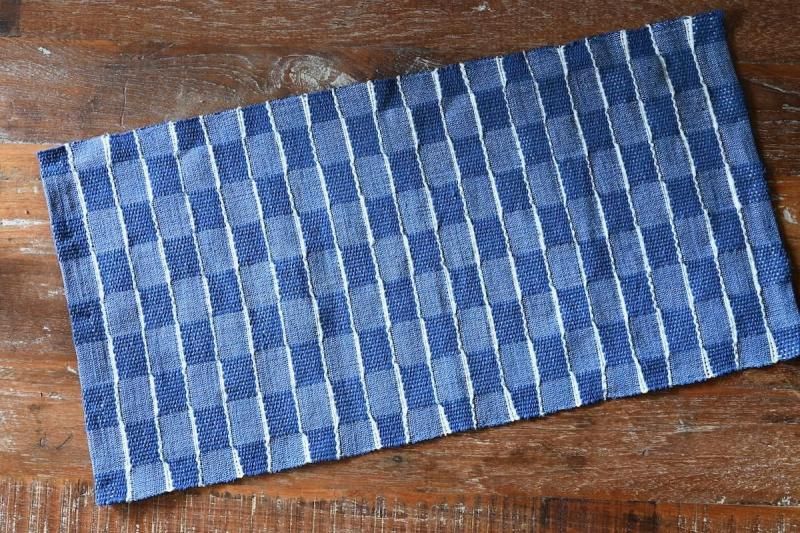 佐藤多香子】テーブルランナー 市松 綿・麻 - 民藝のある暮し「手しごと」