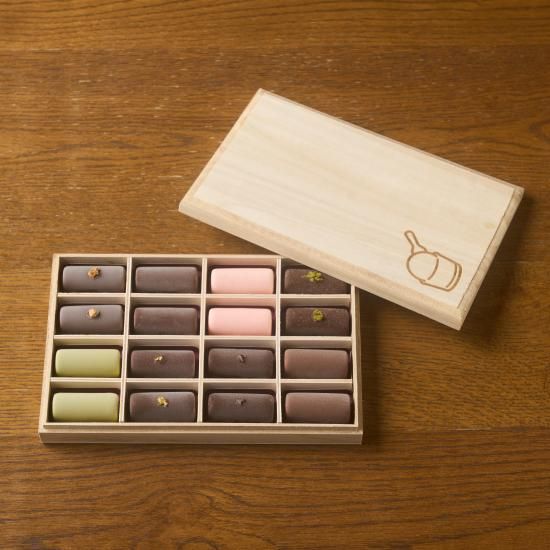 アイスジェム16個入全8種×2アソート（桐箱） - アイスビストロ