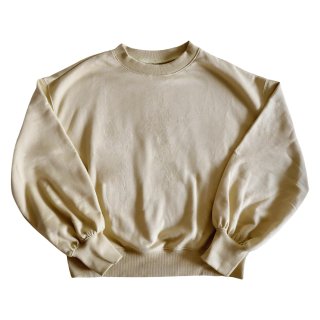 <img class='new_mark_img1' src='https://img.shop-pro.jp/img/new/icons47.gif' style='border:none;display:inline;margin:0px;padding:0px;width:auto;' />volume sleeve sweat