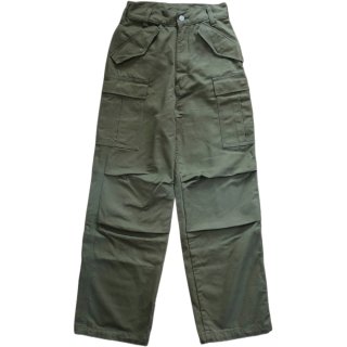 <img class='new_mark_img1' src='https://img.shop-pro.jp/img/new/icons47.gif' style='border:none;display:inline;margin:0px;padding:0px;width:auto;' />[予約]cargo pants 