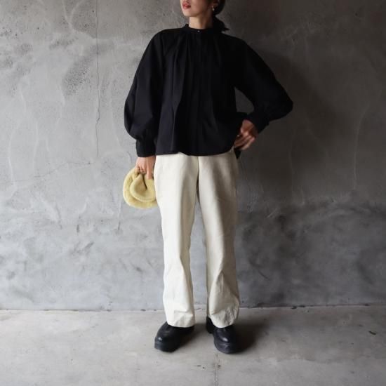 tuck tuck blouse 